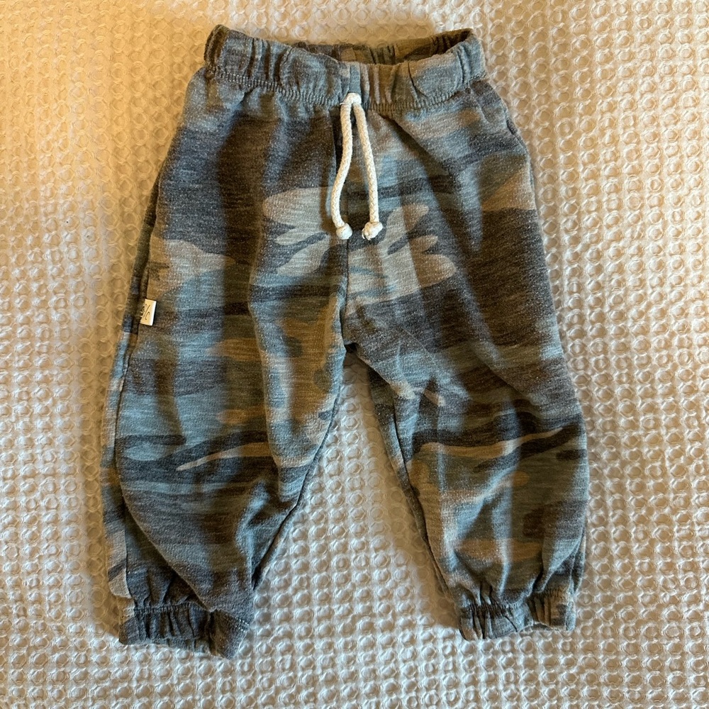 Childhoods Clothing Camo pants 12-18 mo